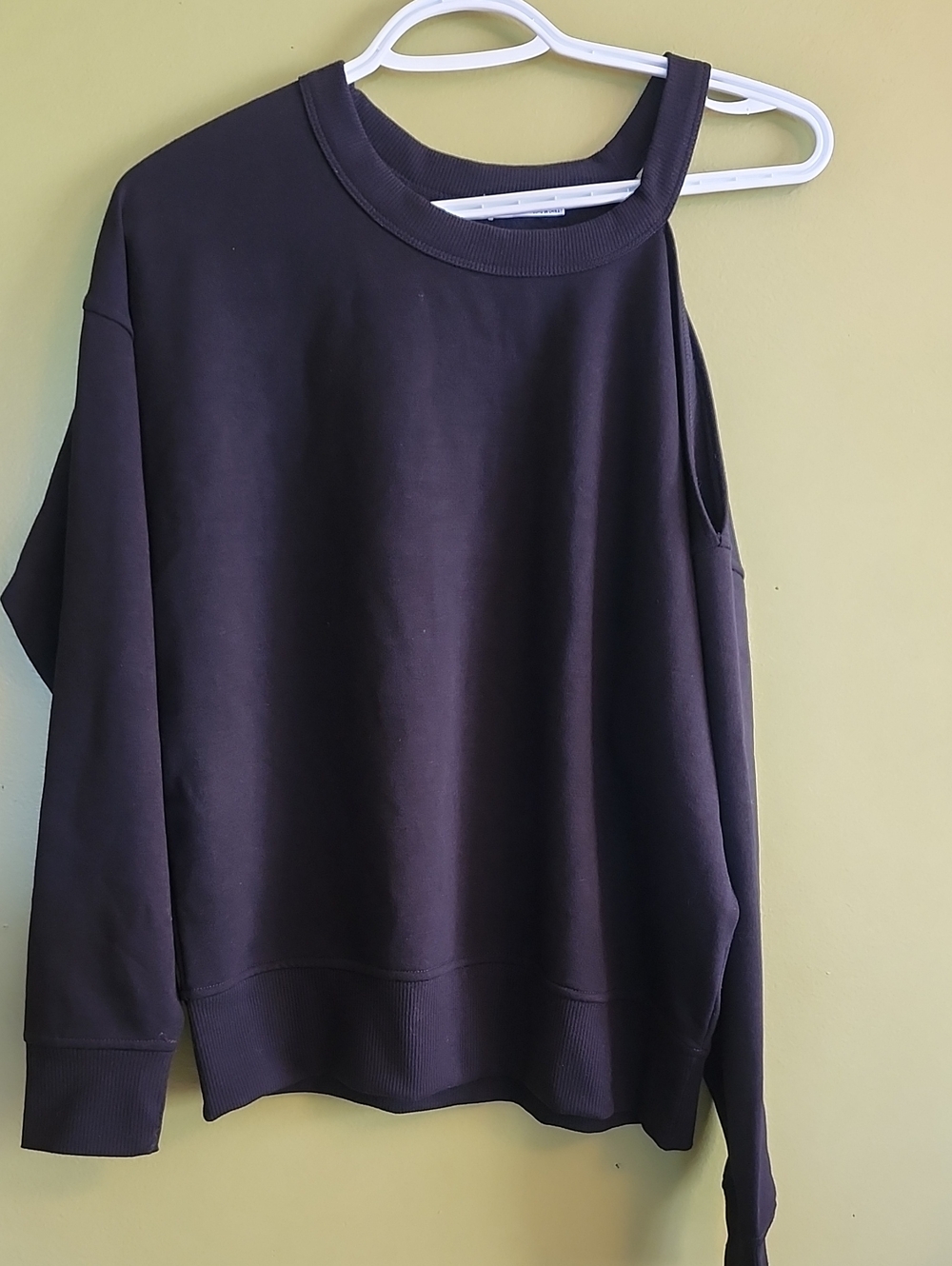Dex Black Off-the-Shoulder One-Arm Sweater